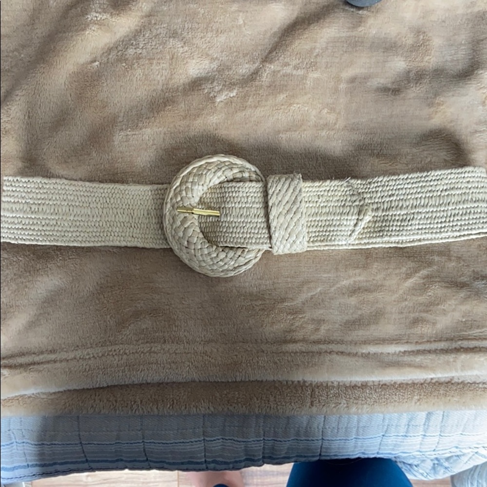 Lily Pulitzer stretchy grass belt